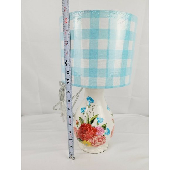 The Pioneer Woman Sweet Rose Table Lamp Blue Gingham Shade plaid Flowers NEW - Picture 2 of 7